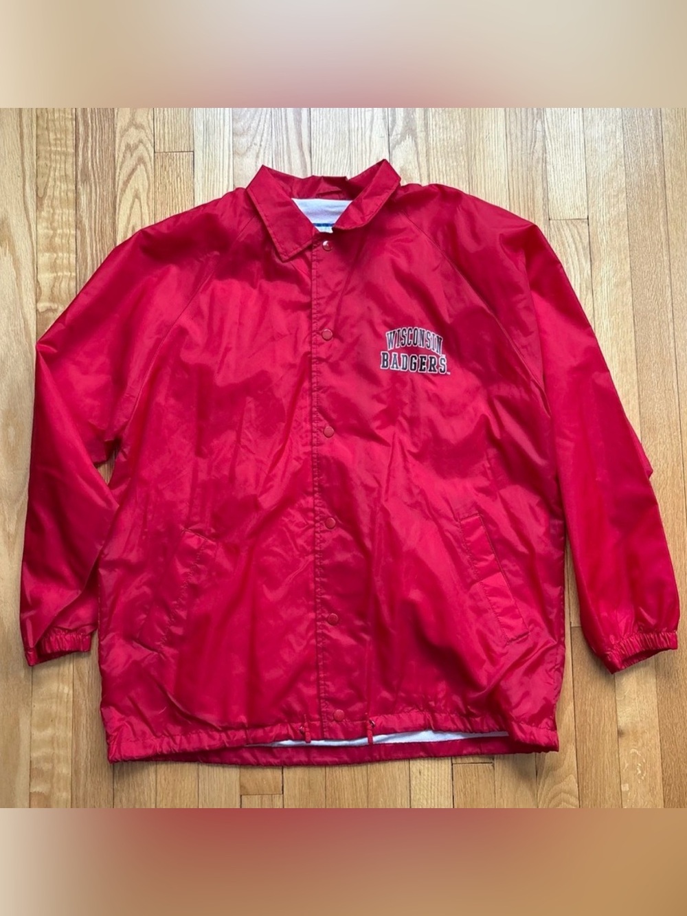 Vintage Wisconsin Badgers Logo 7 Men’s Full Button Windbreaker Jacket Large Red